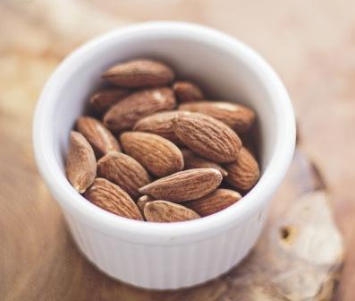  Glycemic Index of almonds is only 15, therefore they help to lose weight