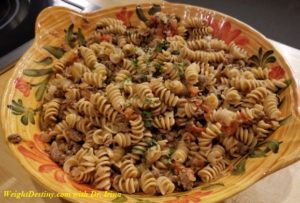WHOLE GRAIN ROTINE PASTA WITH GROUND BEEF AND TOMATO SAUCE