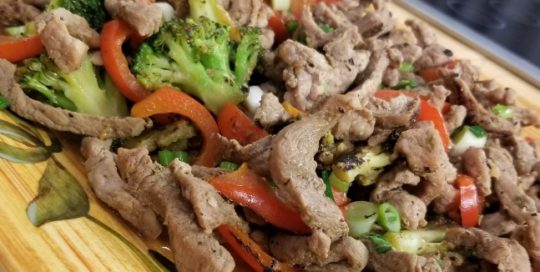 Pork-with-brokkoli-red-peppers-Wok-chineese-style